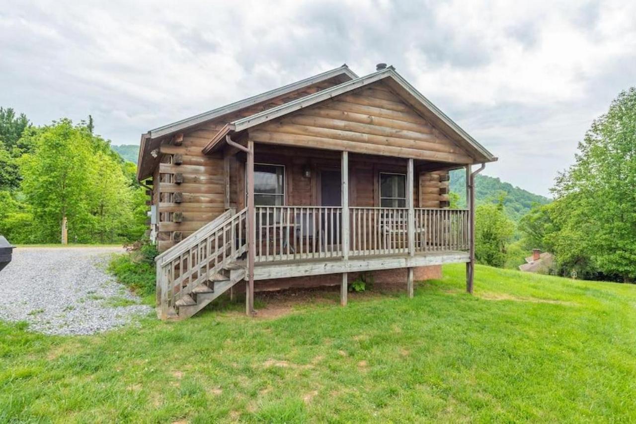 Log Cabin Stunning Mountain Views On 12 Acres Candler Εξωτερικό φωτογραφία