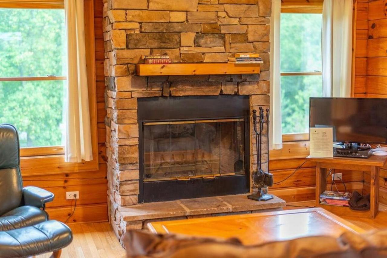 Log Cabin Stunning Mountain Views On 12 Acres Candler Εξωτερικό φωτογραφία