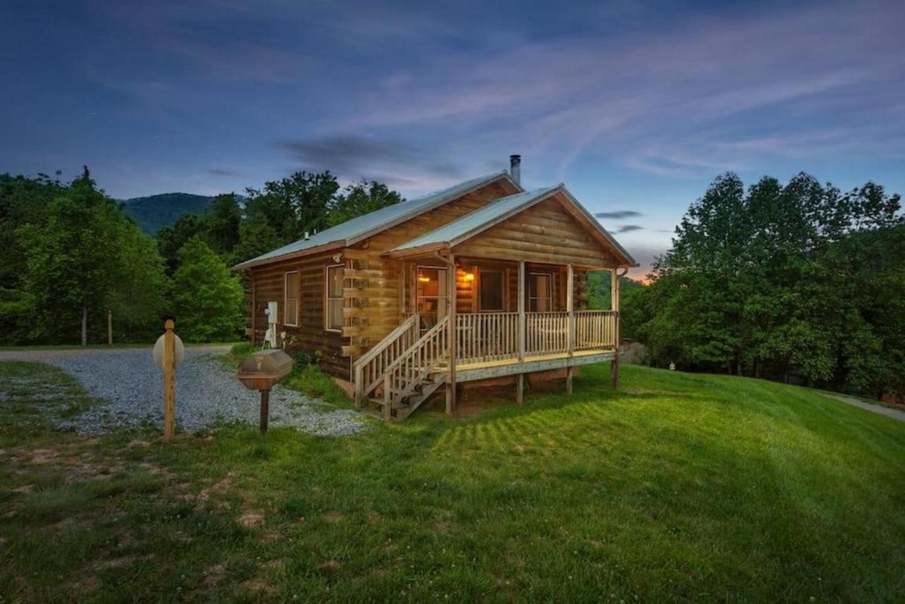 Log Cabin Stunning Mountain Views On 12 Acres Candler Εξωτερικό φωτογραφία