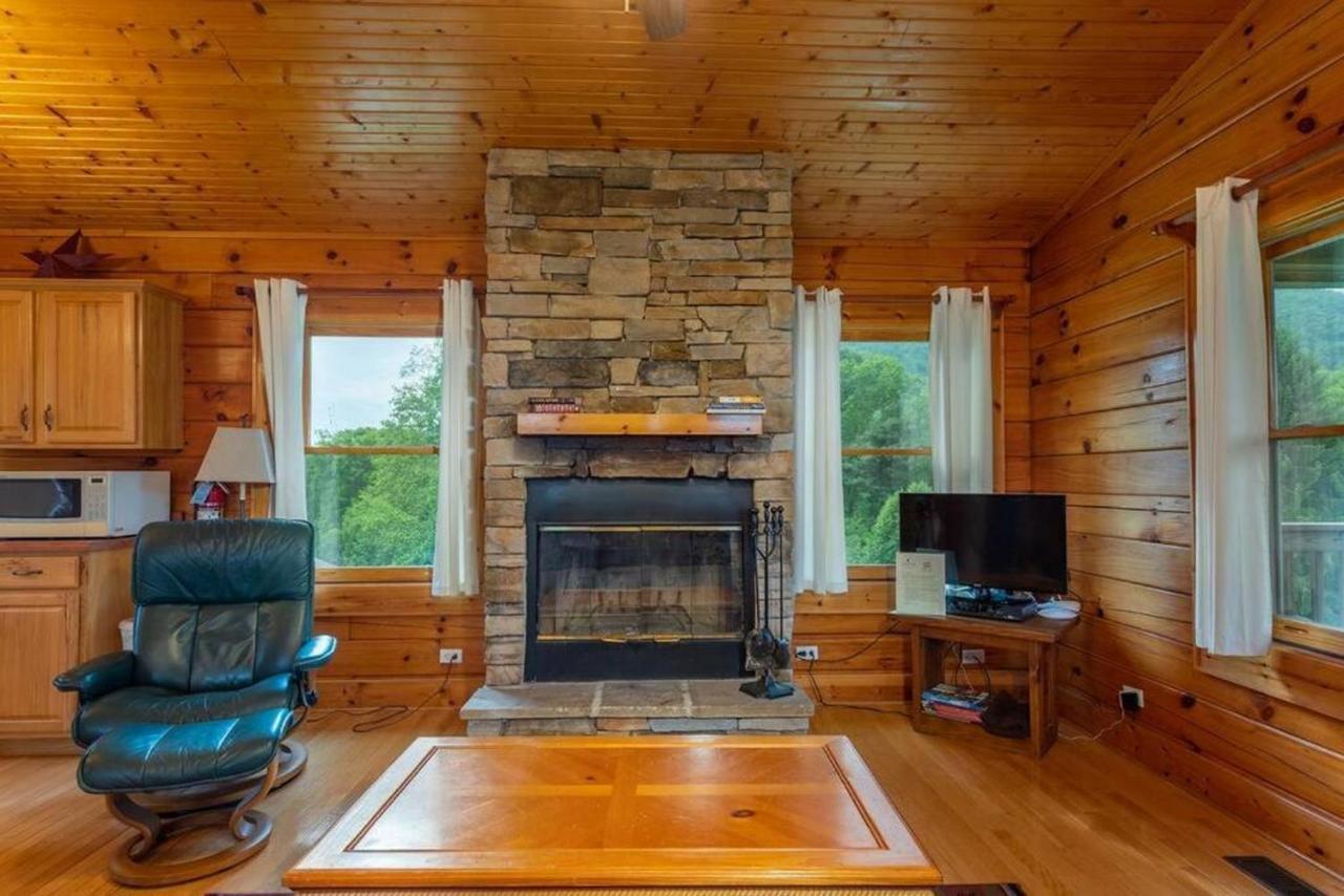 Log Cabin Stunning Mountain Views On 12 Acres Candler Εξωτερικό φωτογραφία